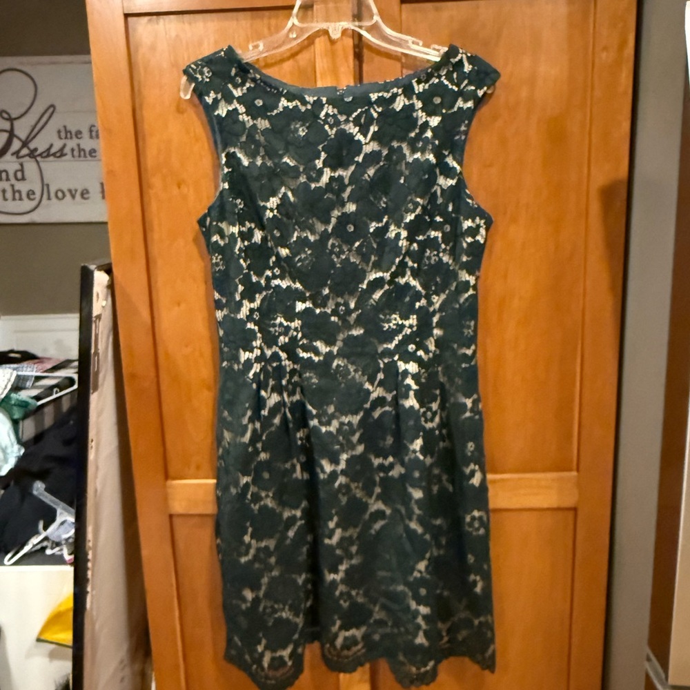 Vince Camuto Green Lace Midi Dress
